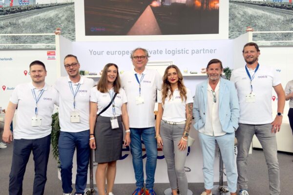 655a8e38-fb27-4d22-a2f9-3a8c6be24115