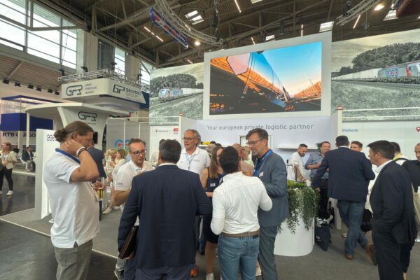 ceb85d3a-27cb-4b6b-aaa1-3e4b095193e4